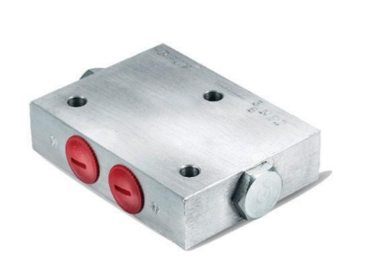 Double Pilot Check Valve
